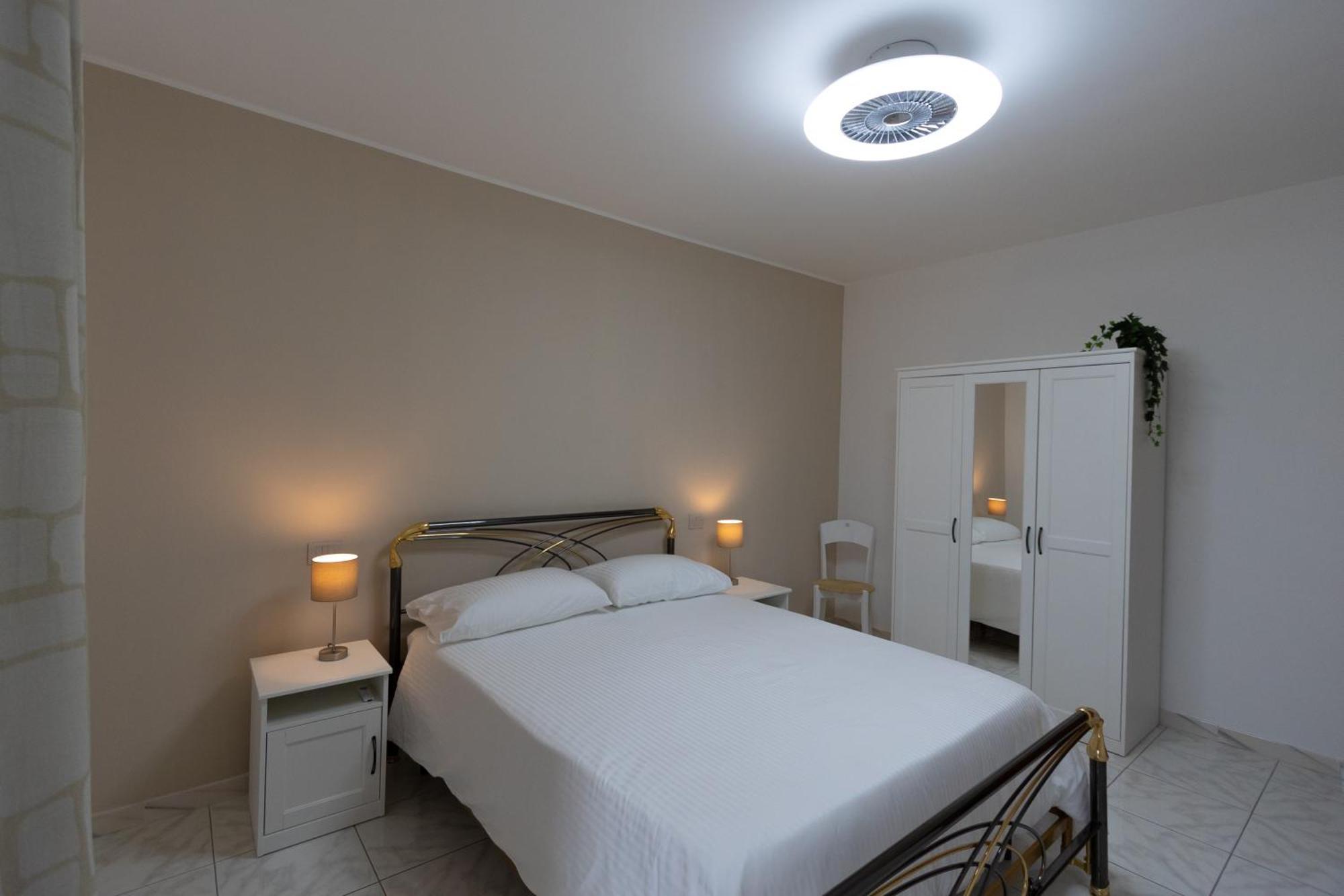 Casa Vacanze Dolce Vita Термоли Экстерьер фото